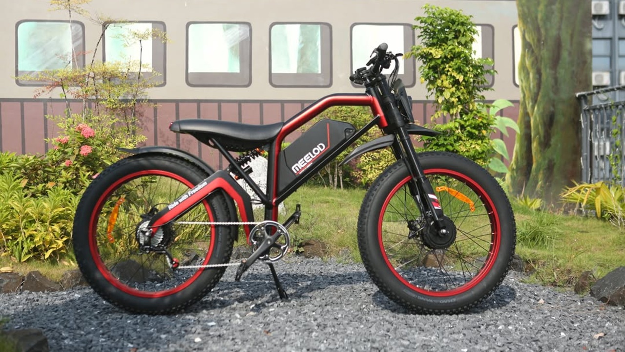 Off-Road Ride Showdown: MEELOD XT600DL vs. SUPER73-ZX Core