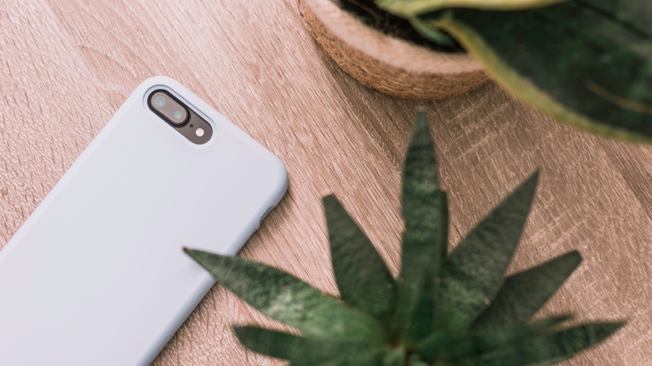 The Real Reason Your Phone Battery Is Always Running Low